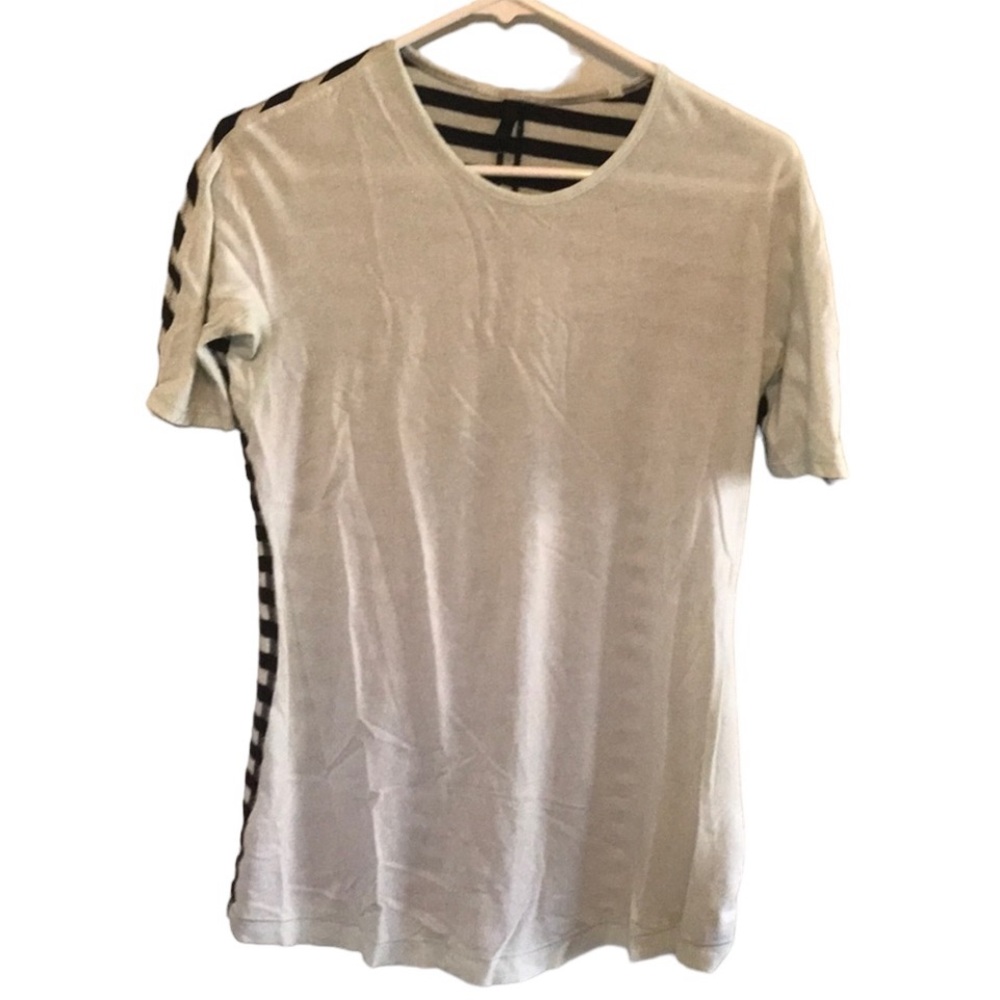 Lululemon Athletica size 4 mint green & black striped scoop neck T-shirt